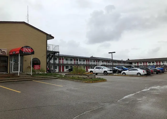Red Deer Inn & Suites