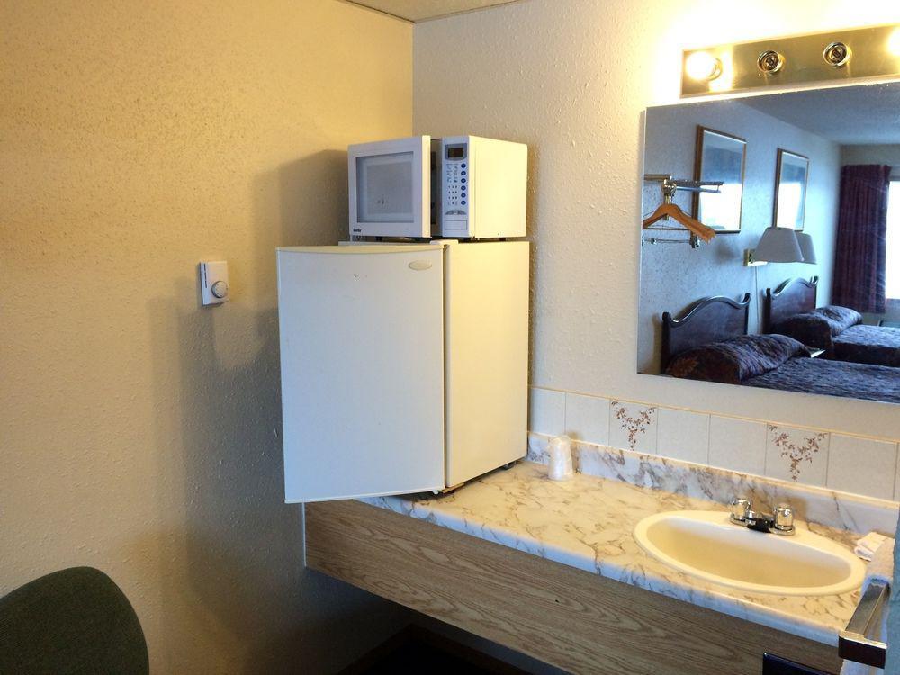 Red Deer Inn & Suites Motel Red Deer