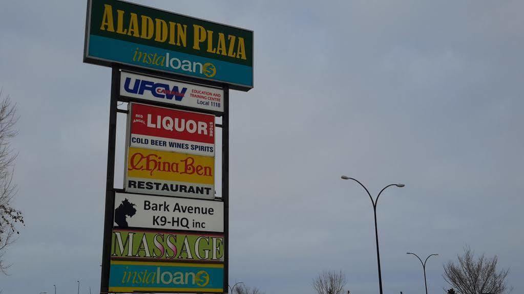 Motel Red Deer Inn & Suites