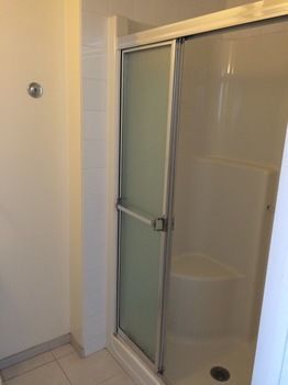 Red Deer Inn & Suites