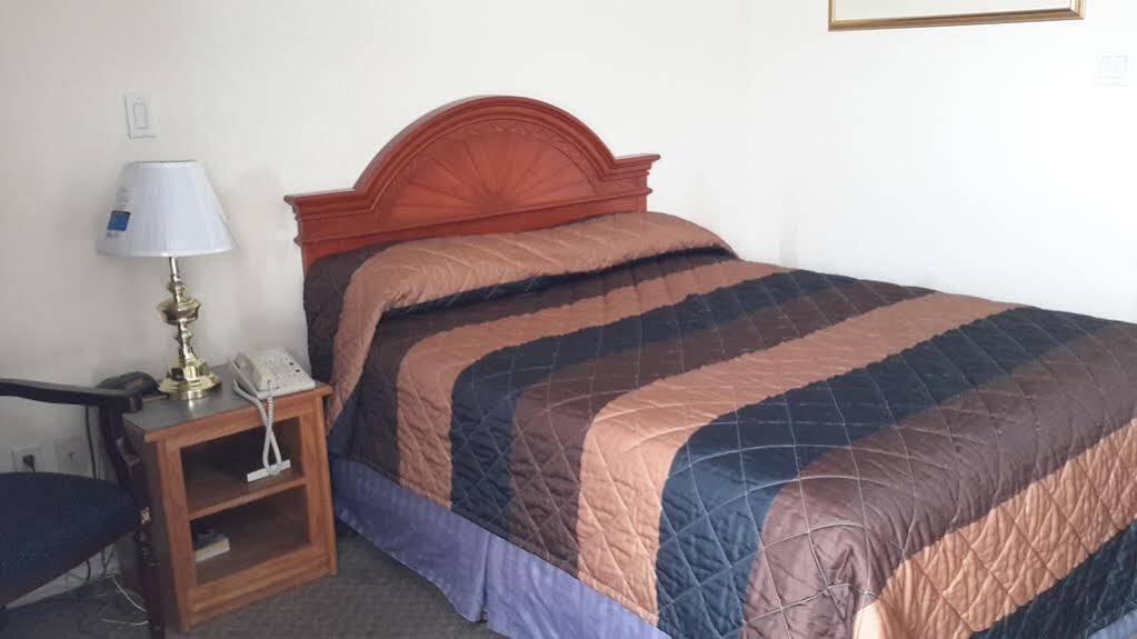 Red Deer Inn & Suites Red Deer
