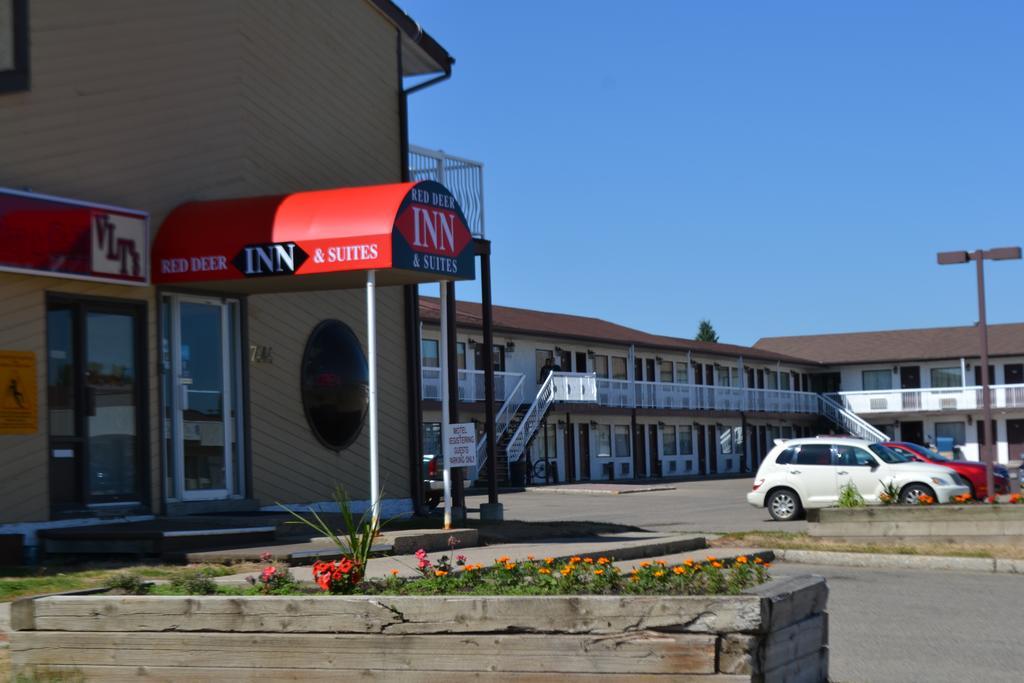 Motel Red Deer Inn & Suites
