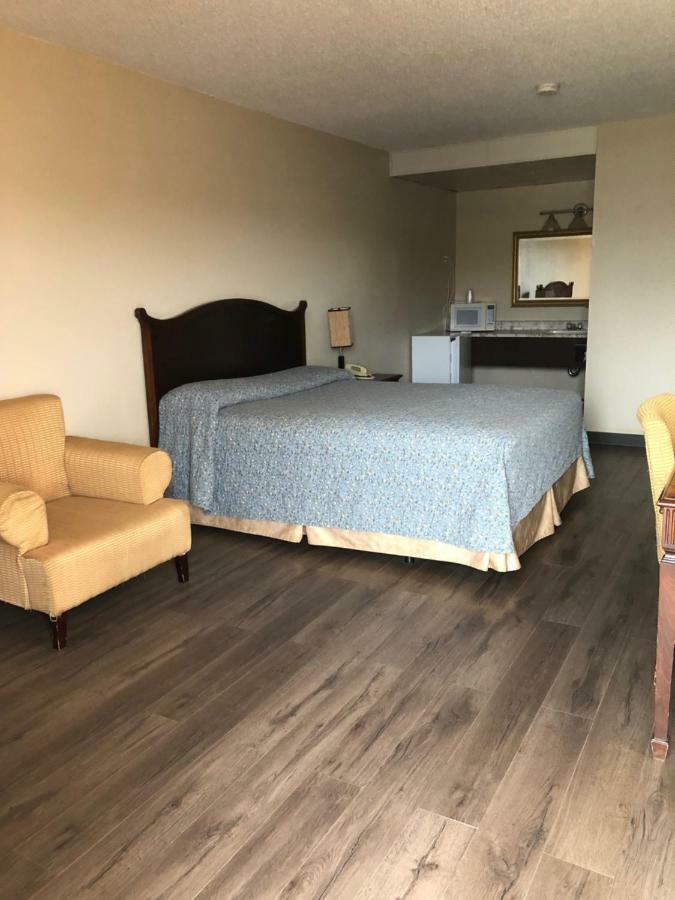 Red Deer Inn & Suites Motel Red Deer