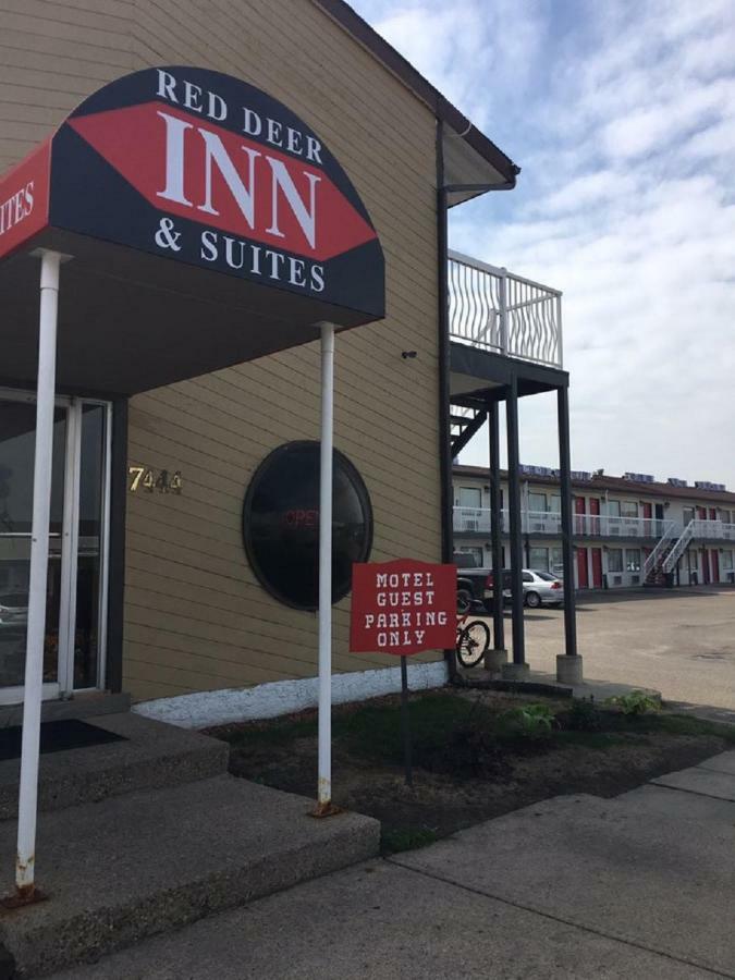 Motel Red Deer Inn & Suites